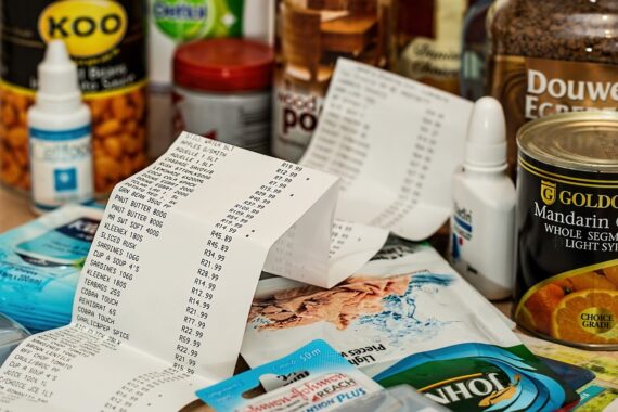 shopping-g1ec436745_1280
