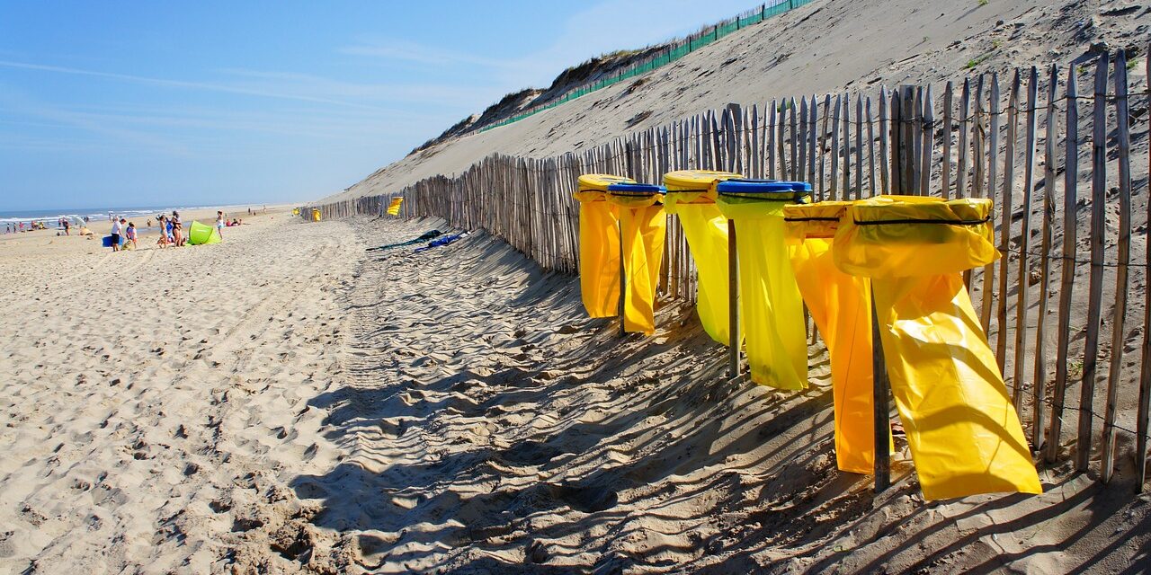 beach-410361_1280