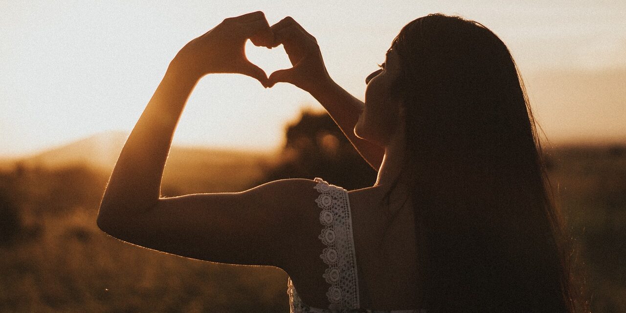 heart-5084900_1280