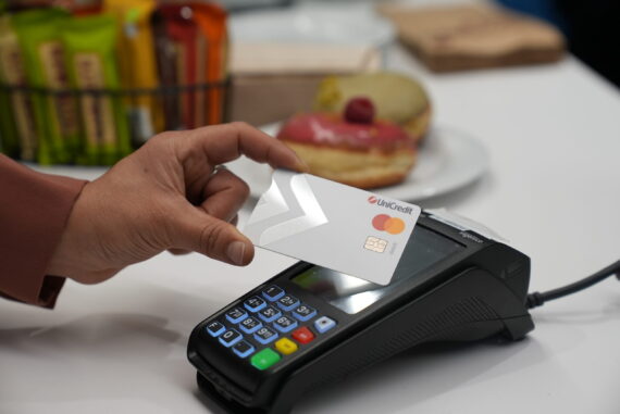 Pressefoto UniCredit Card am POS
